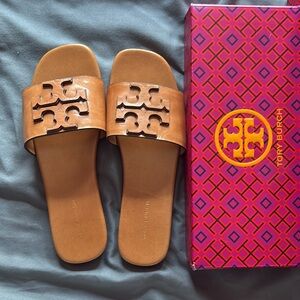 Tory Burch Brown Leather Flats